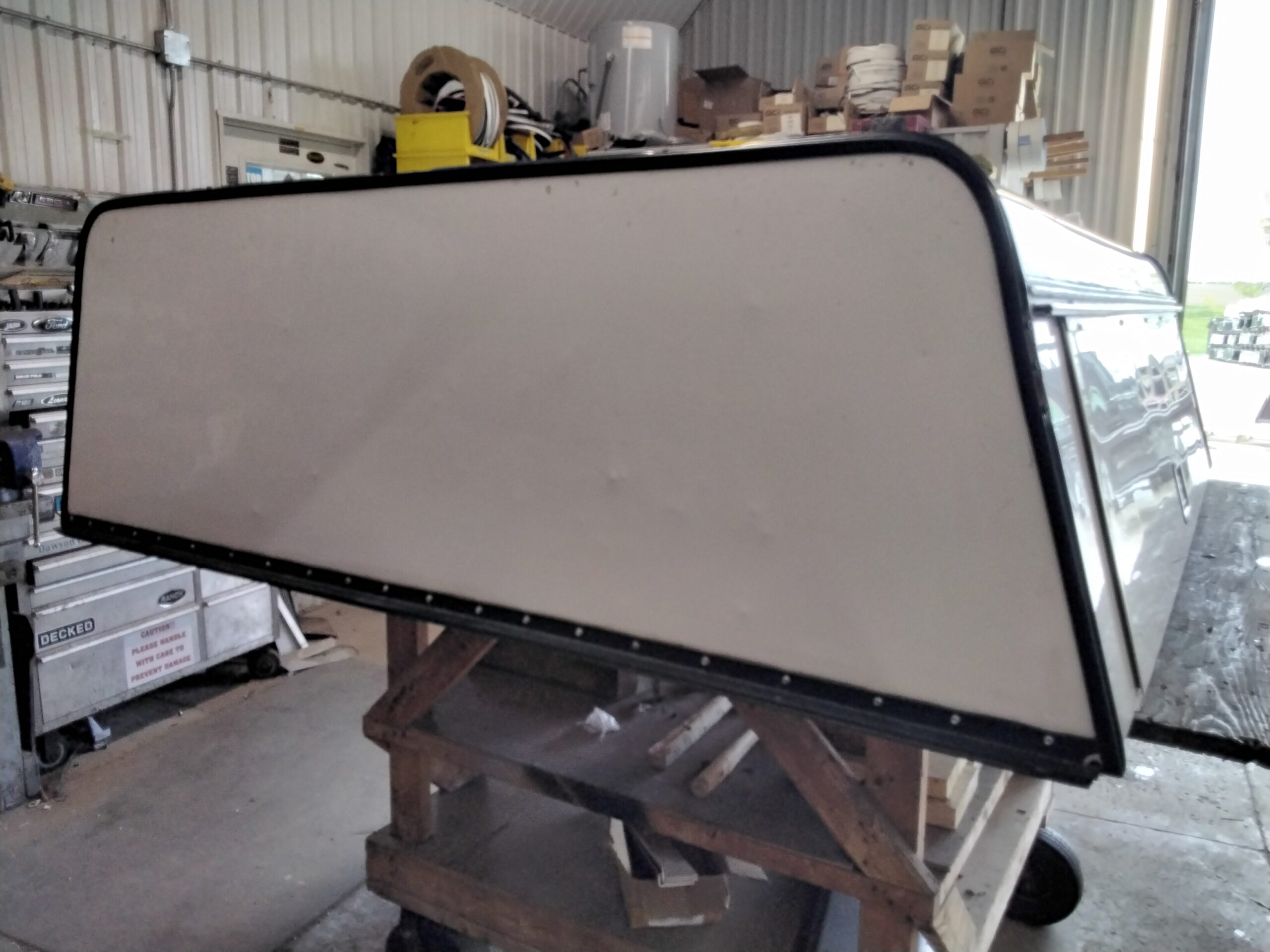 GMC Sierra or Chevrolet Silverado 6’6 White Swiss HDU Contractor Truck Cap - Image 15
