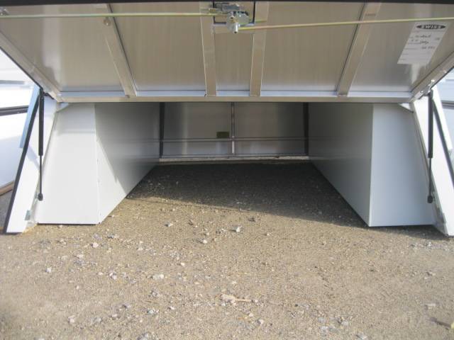 2015-2020 FORD F150 5.5′ NEW WHITE HDU CONTRACTOR TRUCK CAP - Image 3