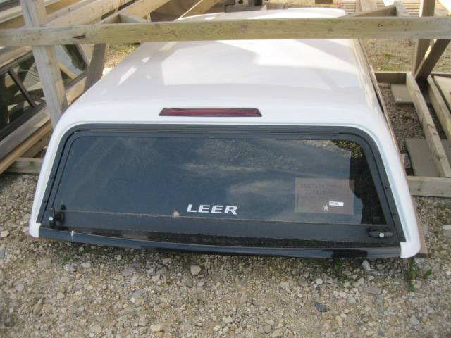 2016-2023 Toyota Tacoma 5’2 New White Leer 100S Truck Cap - Image 2