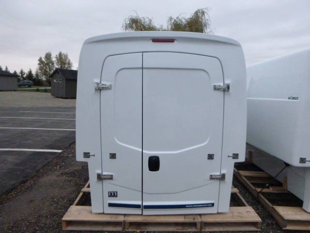 New Maranda V-375 8′ Slide In Truck cap - Image 2