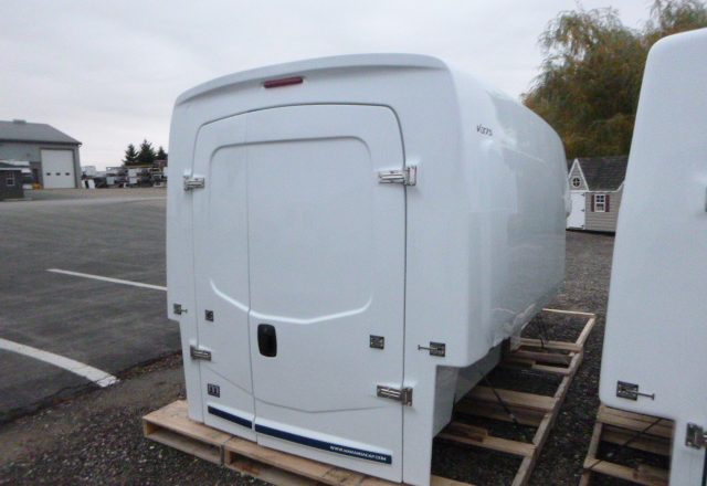 New Maranda V-335 6.5′ Slide In Truck cap - Image 3