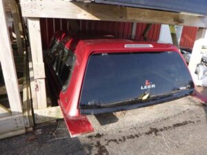 2019-2026 GMC Sierra 1500 6’6 Leer 180XR Red Truck Cap