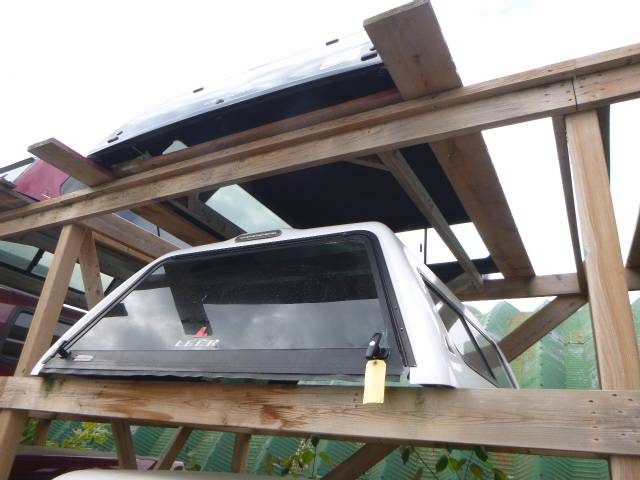 2002-2006 GMC Sierra OR Chevrolet Silverado 5’8 White Leer Midrise 180 Truck Cap - Image 2