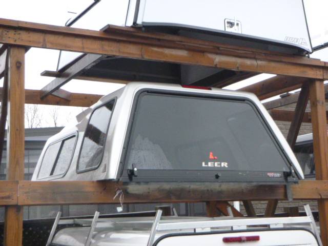 2004-2013 GMC Canyon or Chevrolet Colorado 6’2 Leer 122 Truck Cap