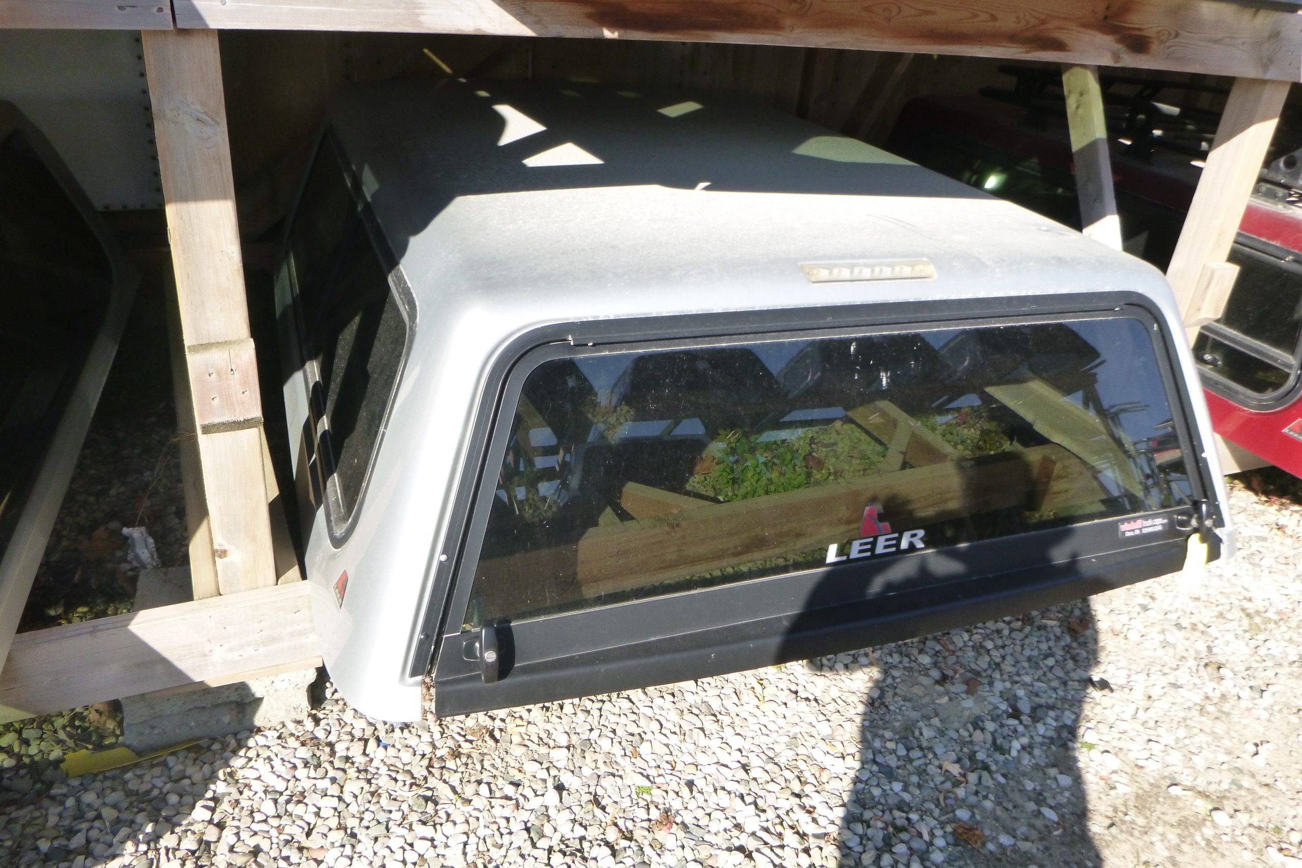 2014-2018 GMC Sierra OR Chevrolet Silverado 6’6 Silver Leer Truck Cap - Image 2