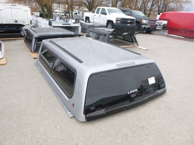 2021 – 2026 Ford F150 8′ Iconic Silver Leer 100XR Truck Cap - Image 2